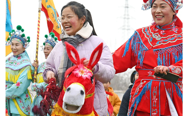 Wonderful Anhui: Colorful Cultural Traditions in Suban Primary School in Huainan, Anhui