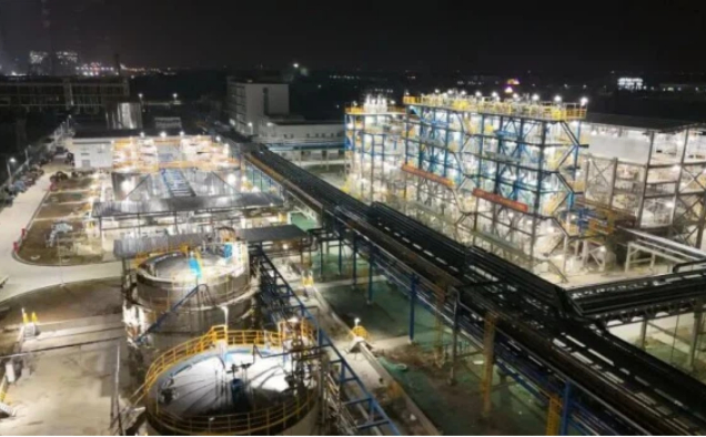 Front-page Coverage of Anhui Daily The Output value of Manufacturing Industry in Huainan Surpasses That of Traditional Coal and Electricity Industry for the First Time