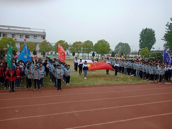 祁集中学隆重举行第十三届田径运动会_政务公开_淮南市人民政府